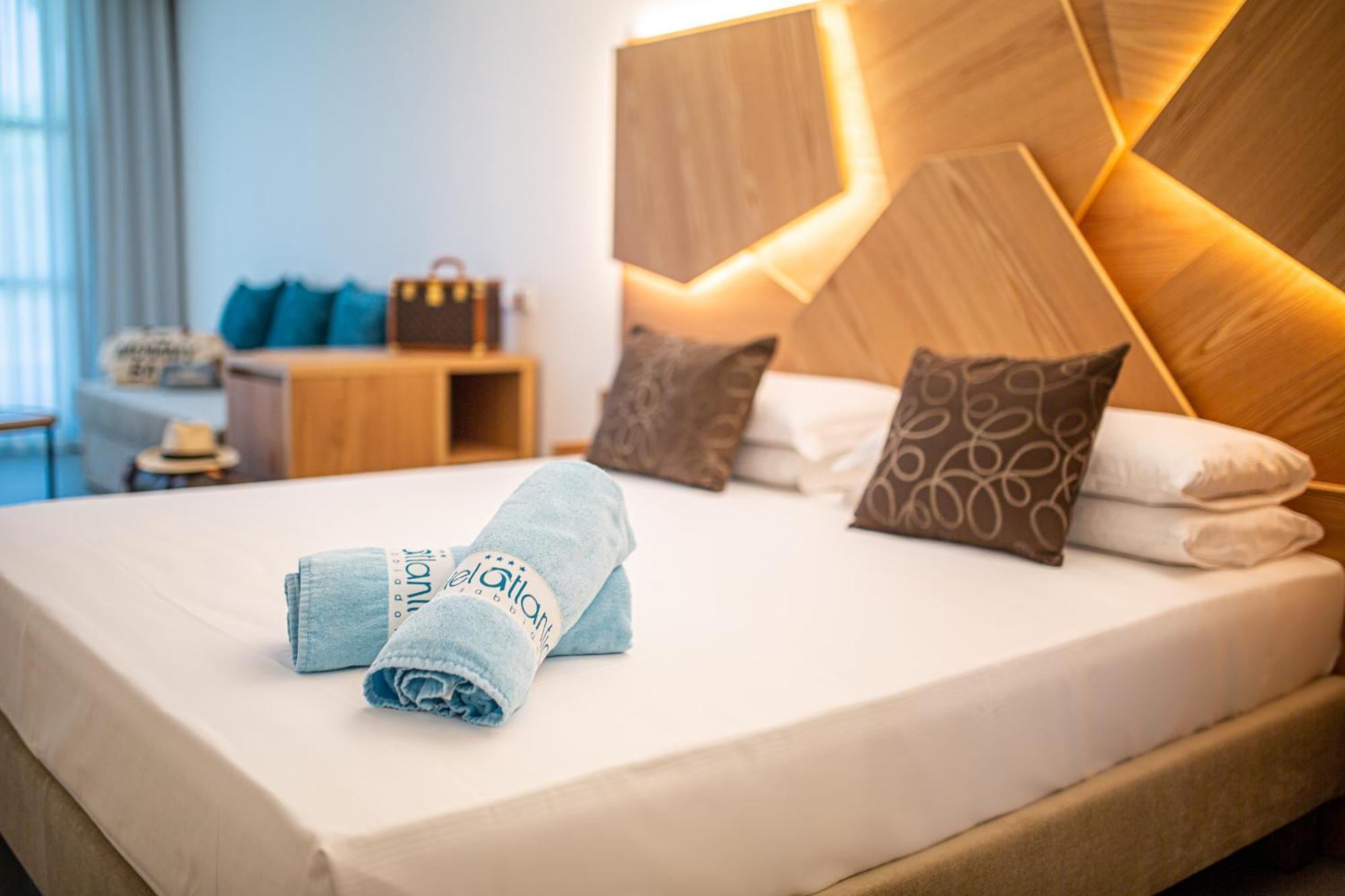 Hotel Atlantic Lignano Sabbiadoro Zewnętrze zdjęcie