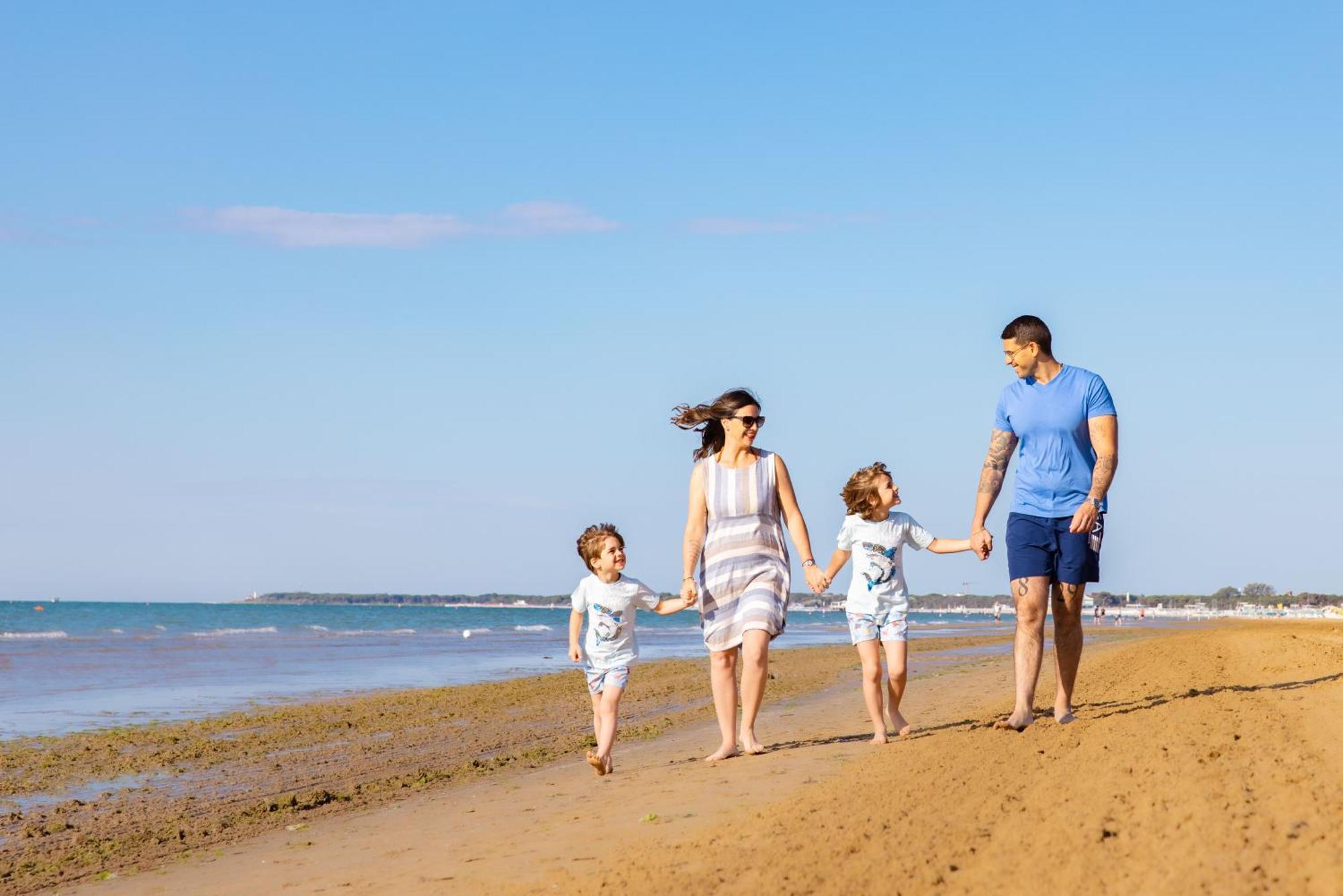 Hotel Atlantic Lignano Sabbiadoro Zewnętrze zdjęcie